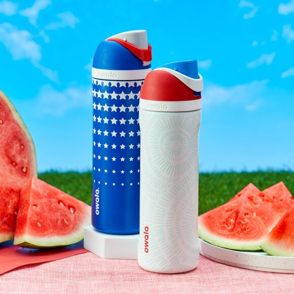 Owala Star Spangled 24oz FreeSip Water Bottle - Picture 4 of 4